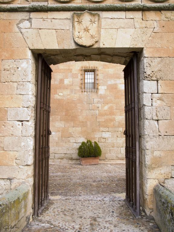 Posada Real Castillo Del Buen Amor Topas Exterior foto