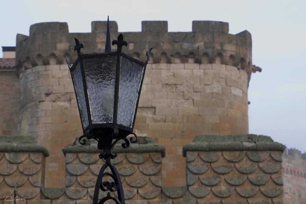 Posada Real Castillo Del Buen Amor Topas Exterior foto